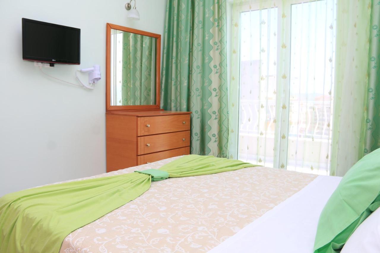 Isabela Apartments Sarande Ngoại thất bức ảnh