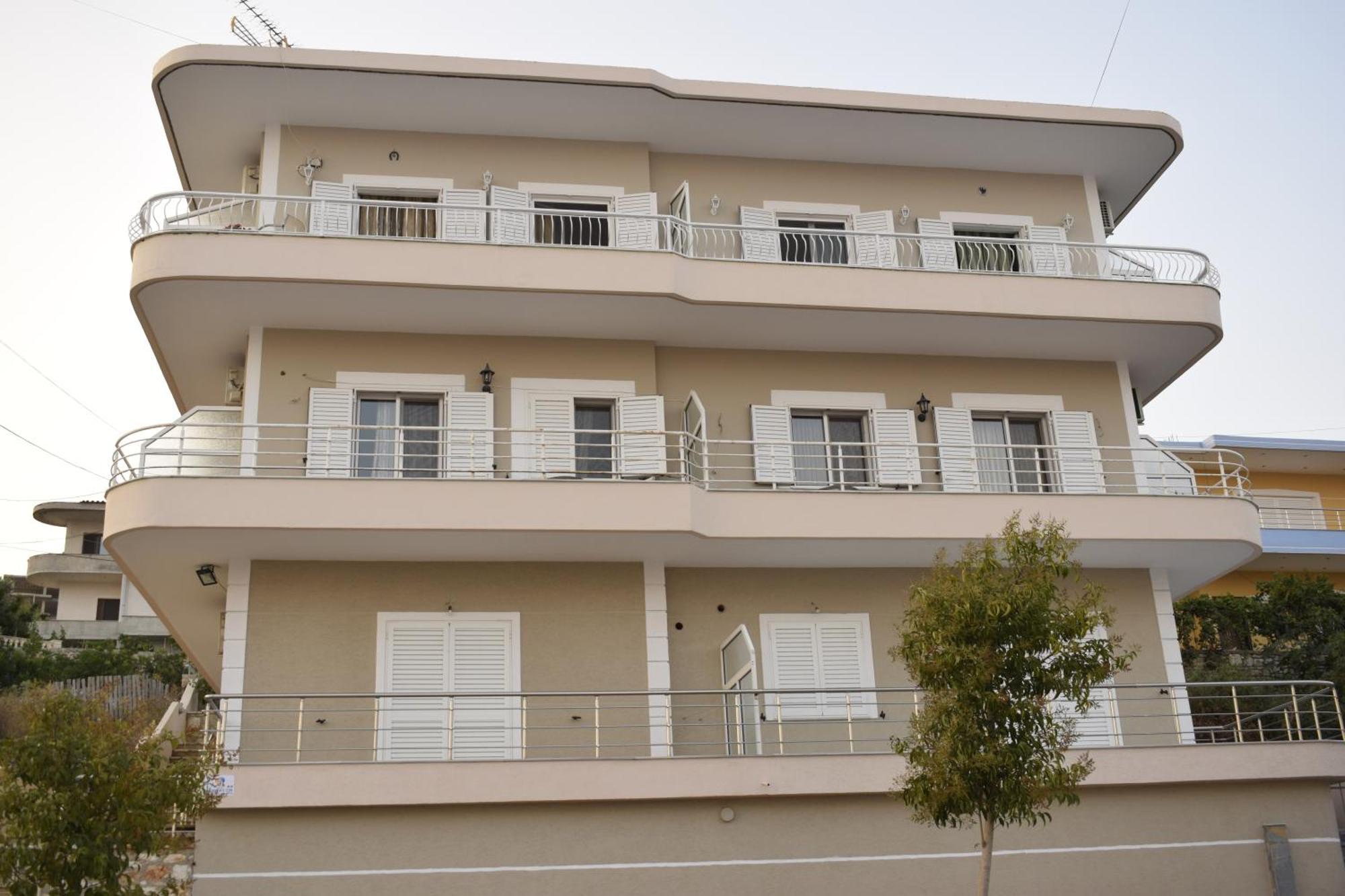 Isabela Apartments Sarande Ngoại thất bức ảnh