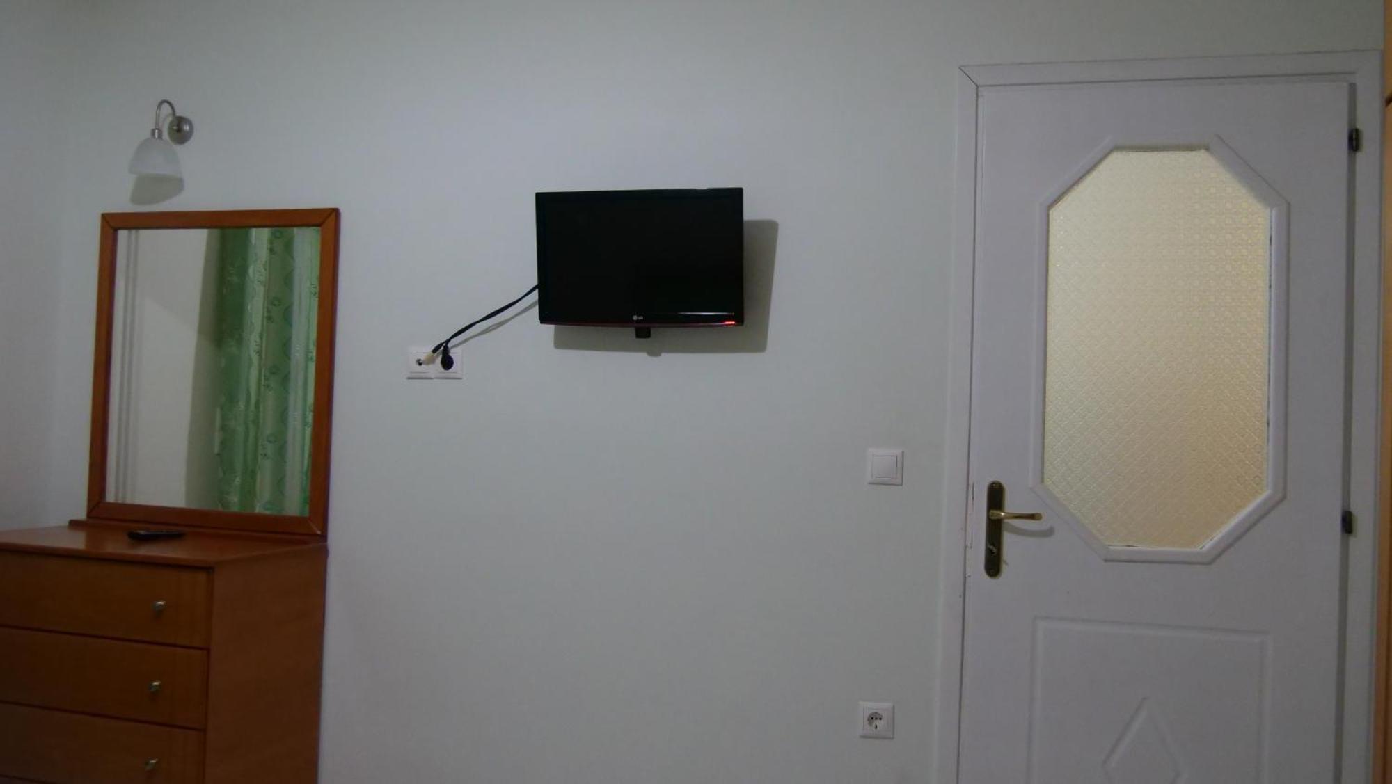 Isabela Apartments Sarande Ngoại thất bức ảnh