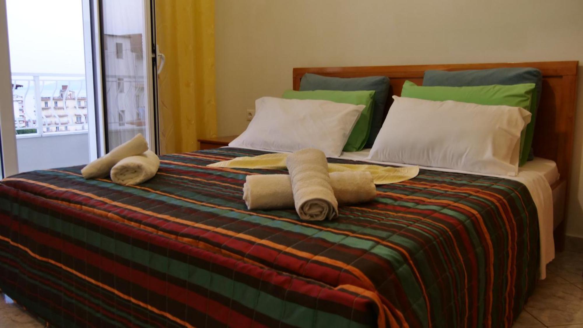 Isabela Apartments Sarande Ngoại thất bức ảnh