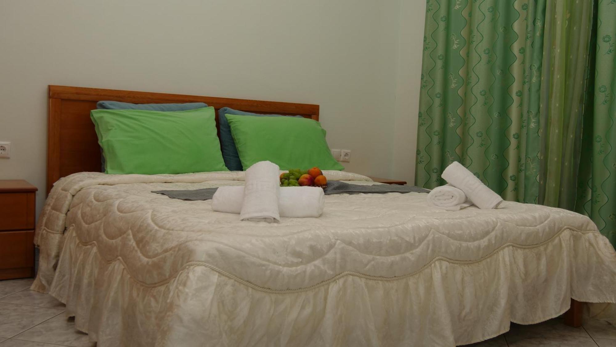 Isabela Apartments Sarande Ngoại thất bức ảnh